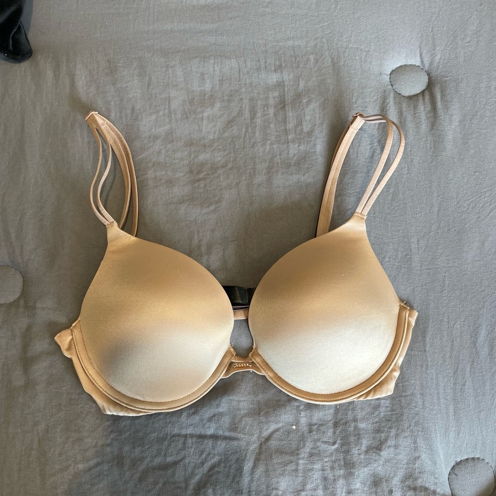 Victoria secret sexy neutral bra